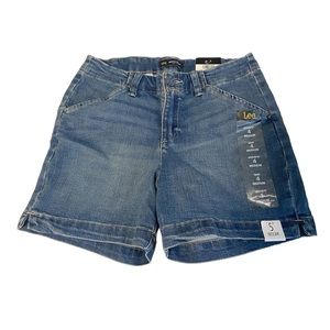 lee’s regular fit mid rise jean shorts size 4 short